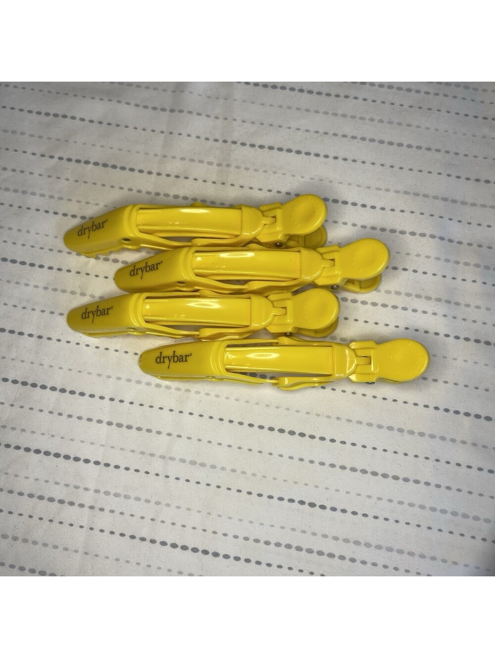 Drybar Hair Clips Hair Claws, Hold Me, 4 Total - Excellent Condition